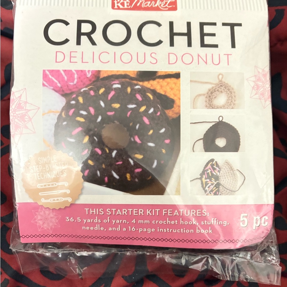 Crochet Delicious Donut Starter Kit - Black with Multicolor Sprinkles